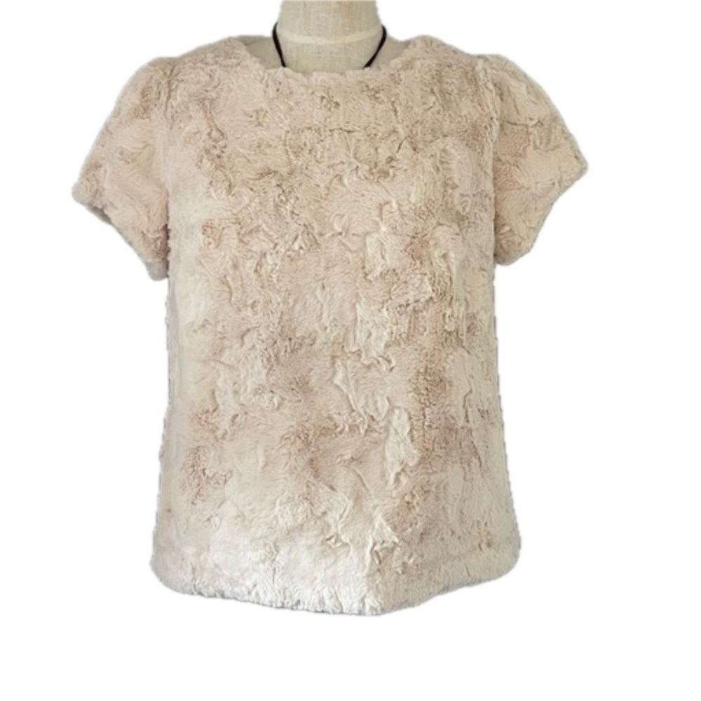 ANTHROPOLOGIE Faux Fur Textured Short Sleeve Top Medium Pale Pink Plush EUC - Picture 2 of 9